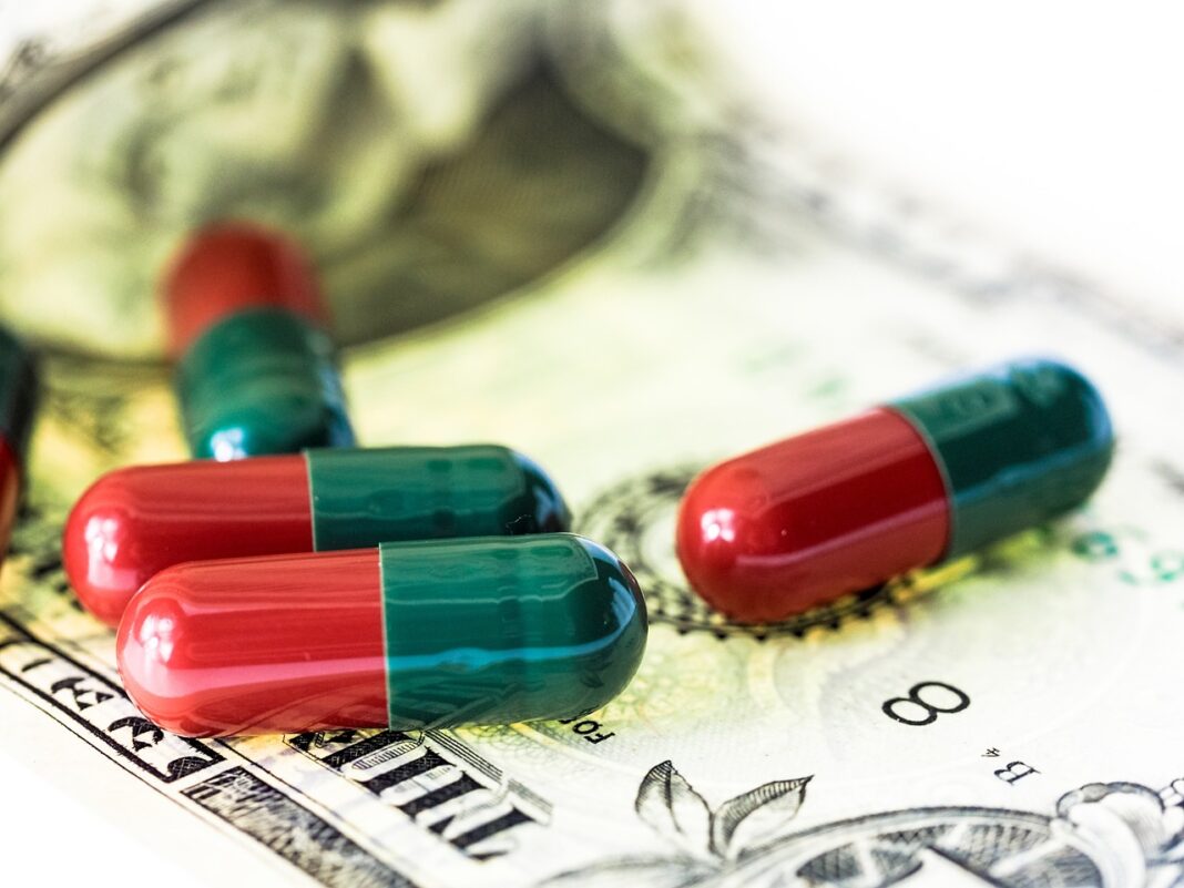 Le gouvernement suédois rend 33 Bitcoins à un trafiquant de drogue - PIXABAY - pills-943764_1280