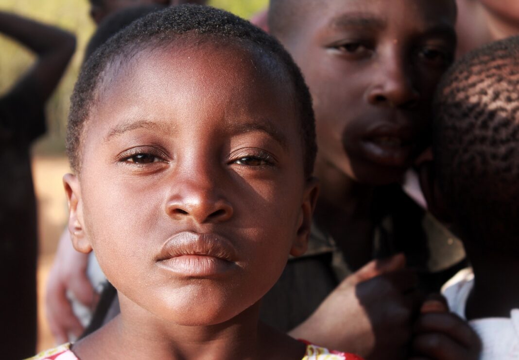 Est-ce que l'adoption de Bitcoin en Centrafrique est une bonne chose - pixabay - child-gefc9184ee_1280