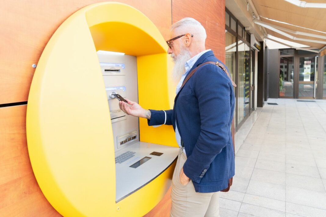 Comment fonctionnent les distributeurs de Bitcoin - canva